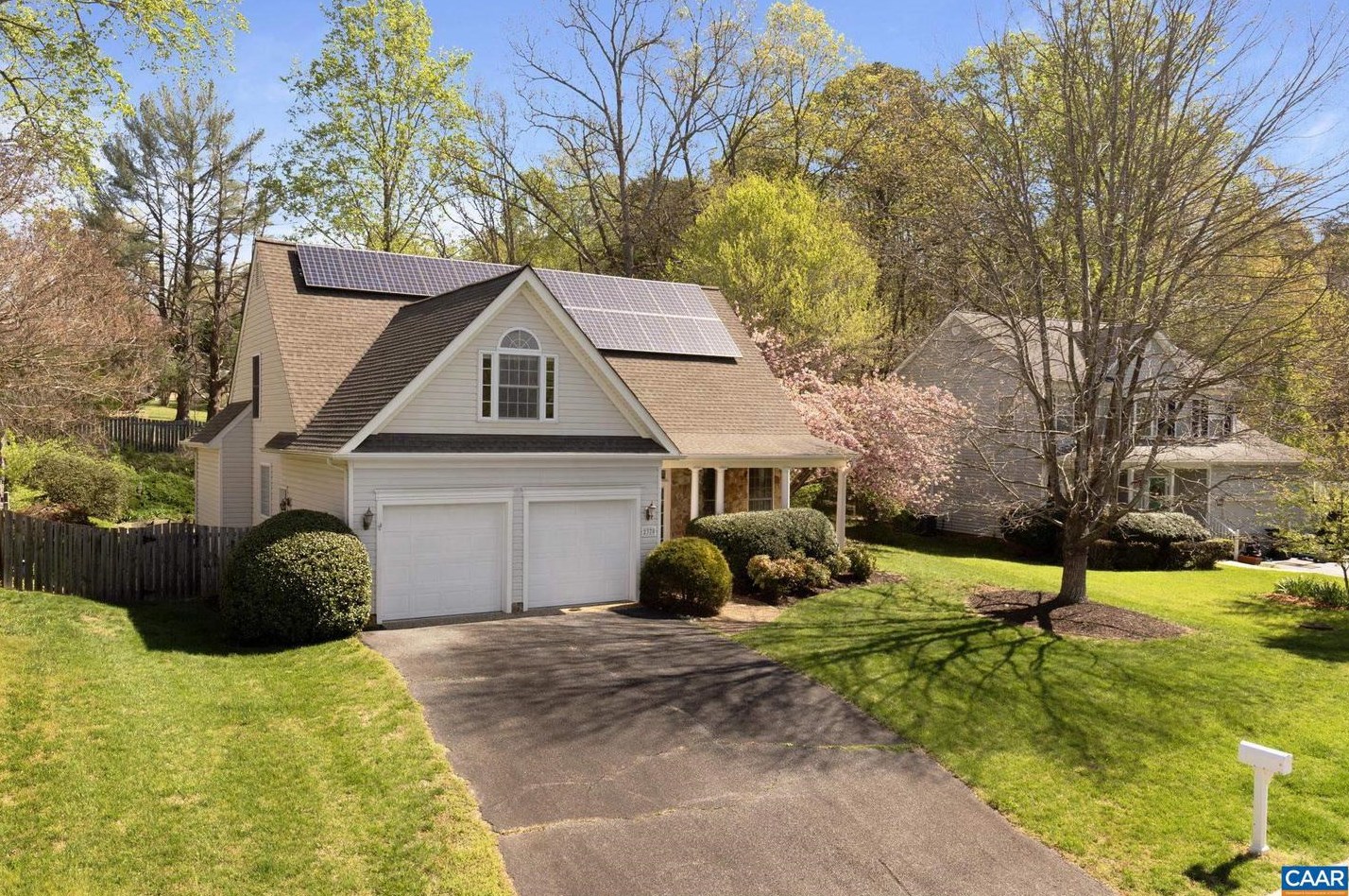 2370 Chesterfield Ct, Charlottesville, VA 22911-5769