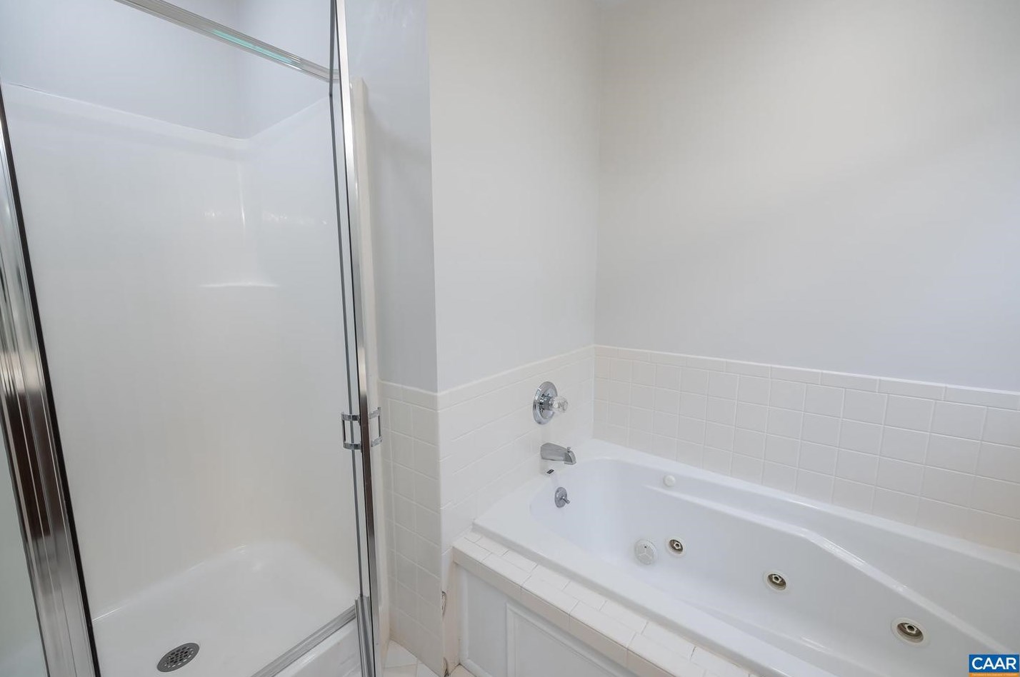 22 Hopi Way, Bybee VA  22963-3164 exterior