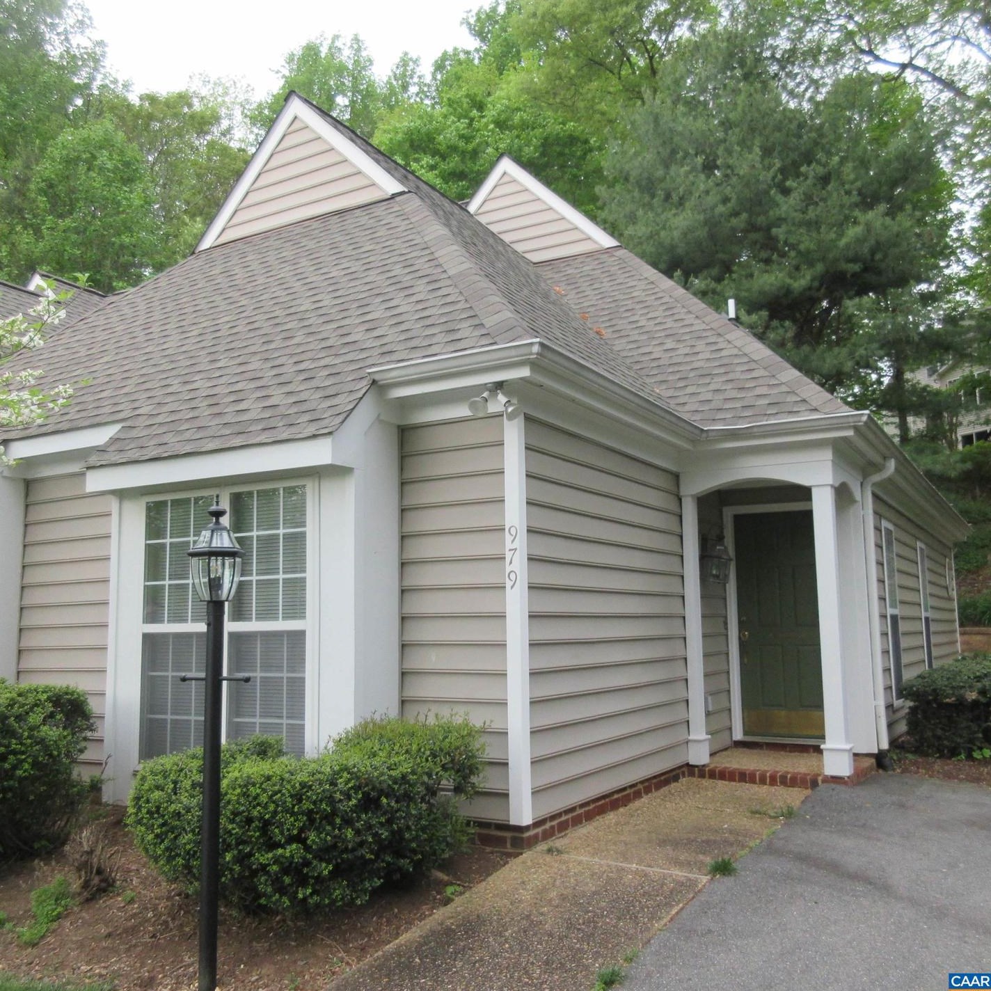 979 Devon Spring Ct, Charlottesville, VA 22903