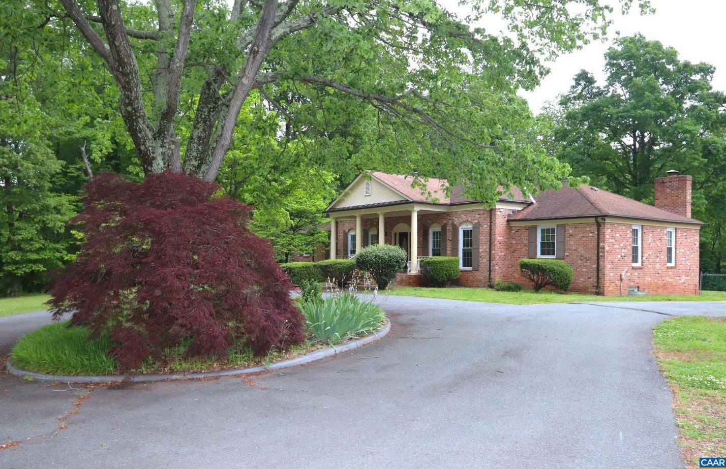 2795 Scottsville Rd, Charlottesville, VA 22902