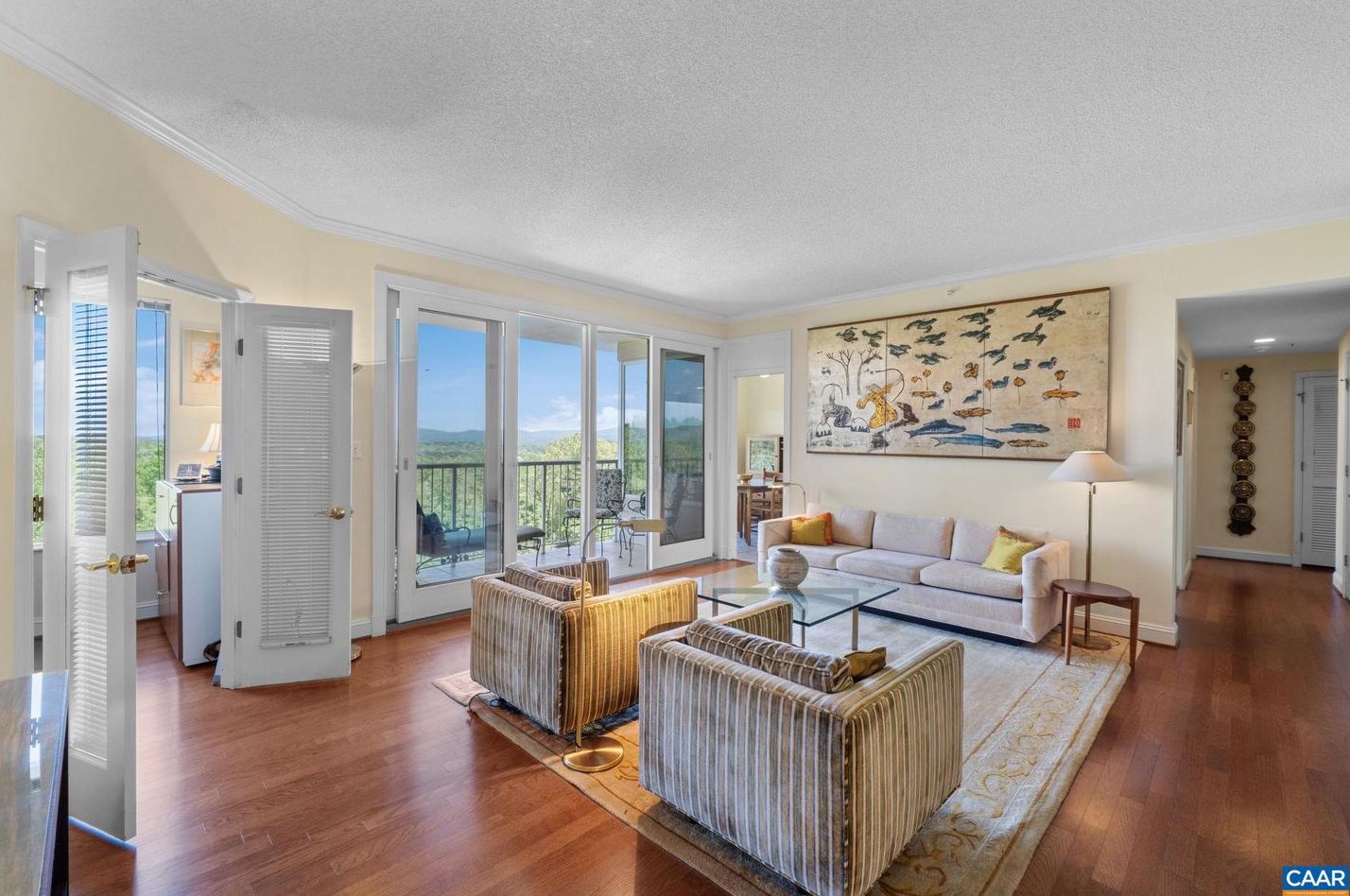 500 Crestwood Dr #2508, Charlottesville, VA 22903