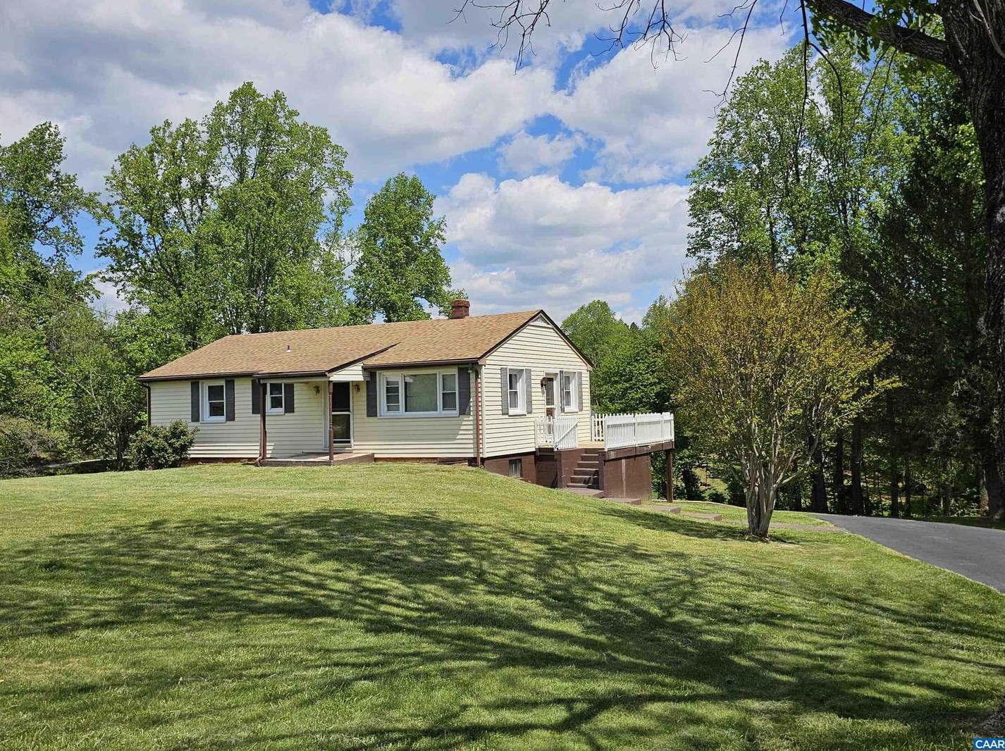 10239 Spotswood Trl, Ruckersville, VA 22968-3046
