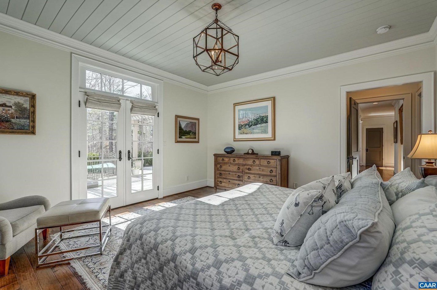 1118 Club Dr, Keswick VA 22947-2613 exterior