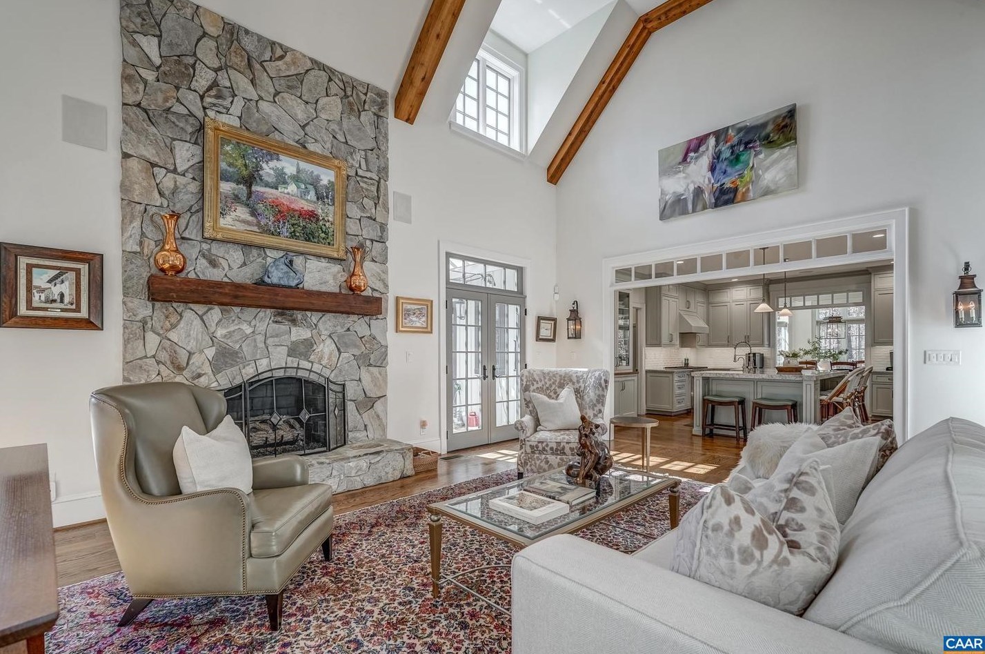 1118 Club Dr, Keswick VA 22947-2613 exterior