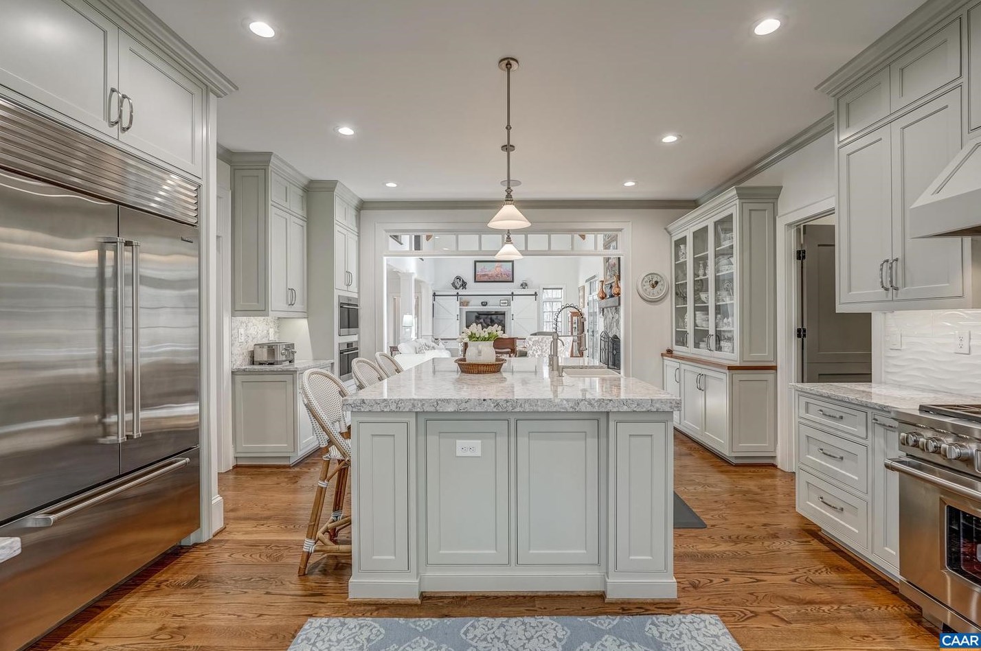 1118 Club Dr, Keswick VA 22947-2613 exterior