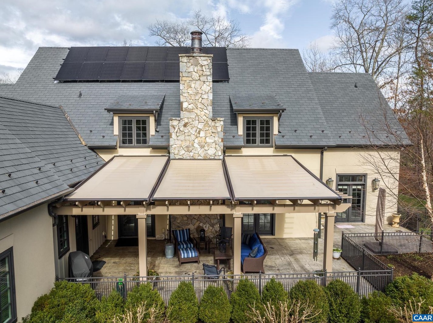 1118 Club Dr, Keswick VA 22947-2613 exterior