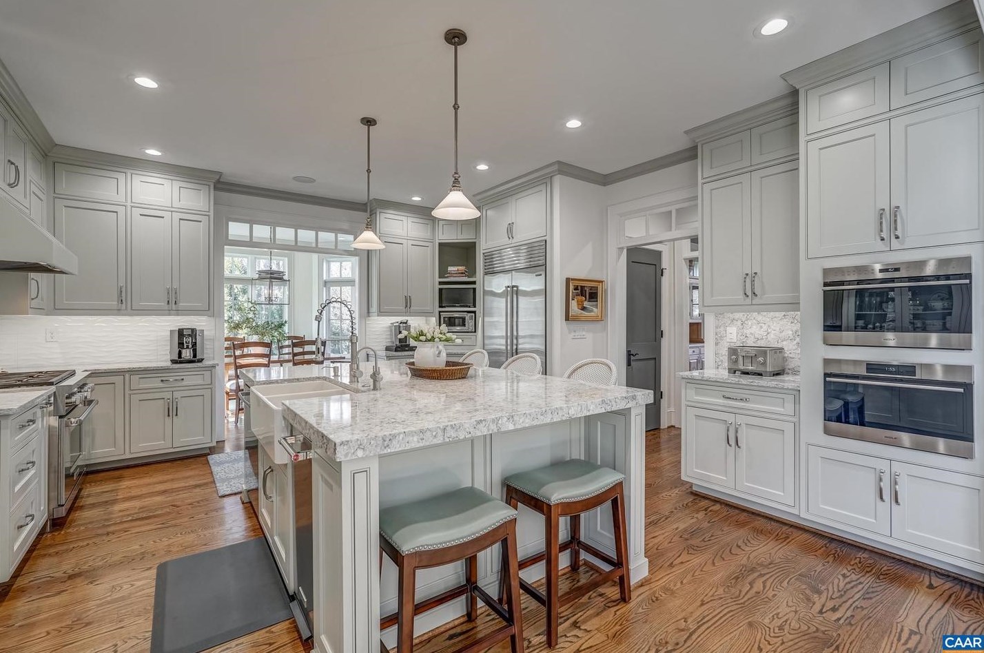 1118 Club Dr, Keswick VA 22947-2613 exterior