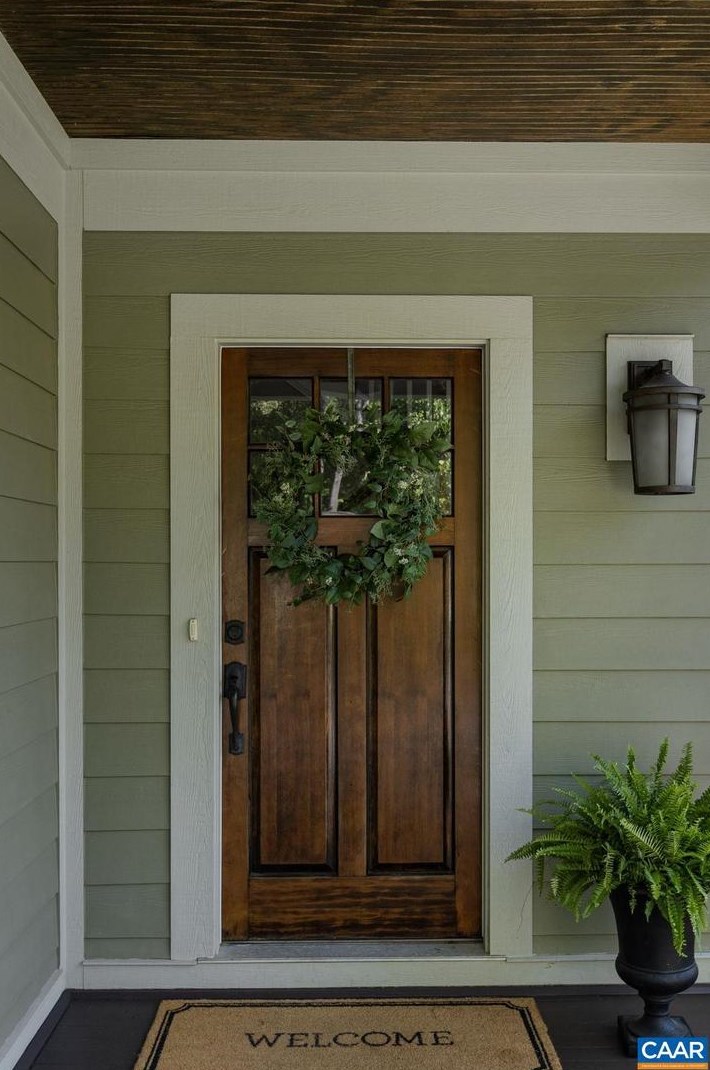 1124 Vegas Ct, Charlottesville, VA 22901-3740
