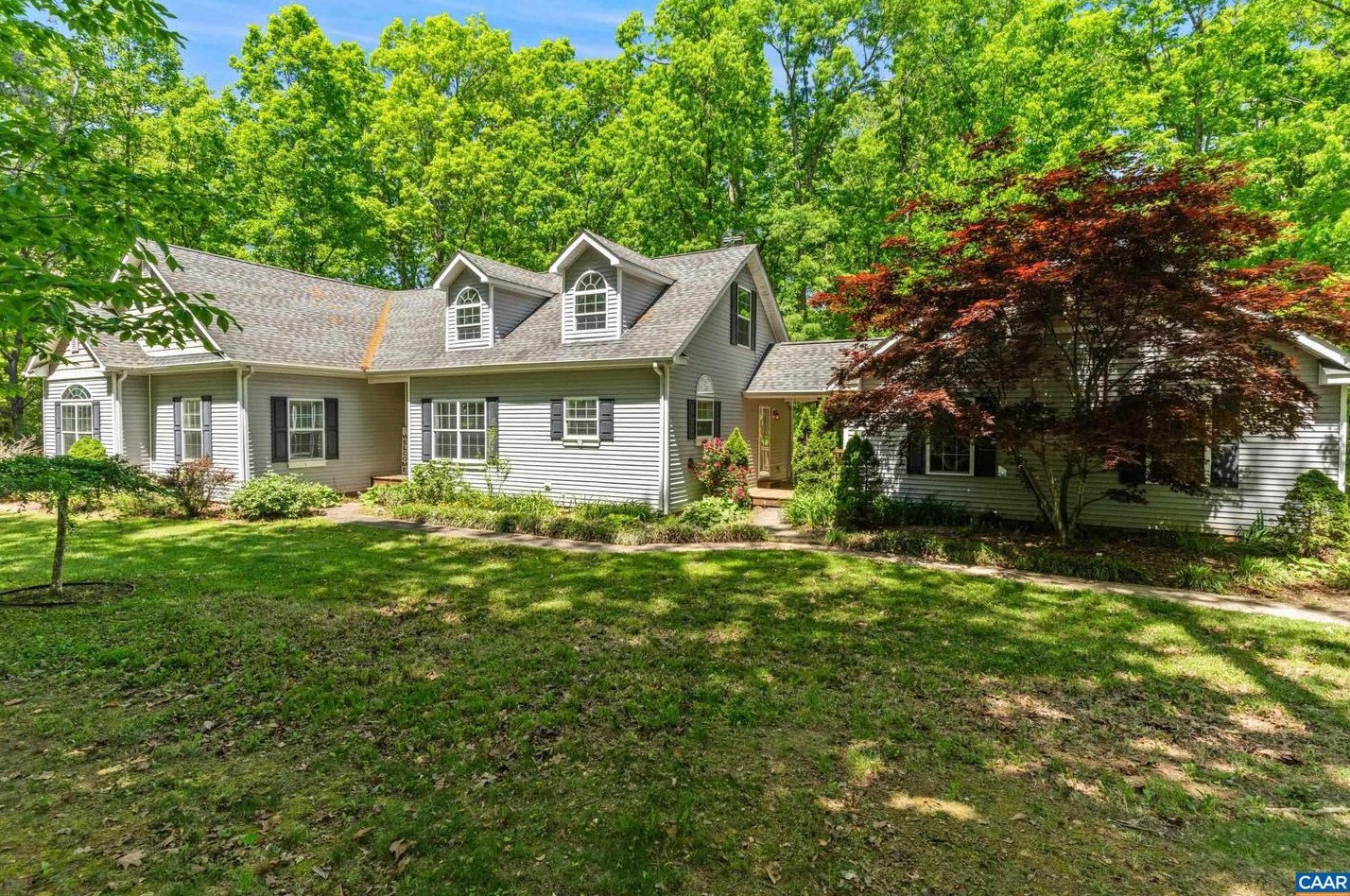 681 Higginbotham Creek Rd, Falconerville, VA 24521-4661