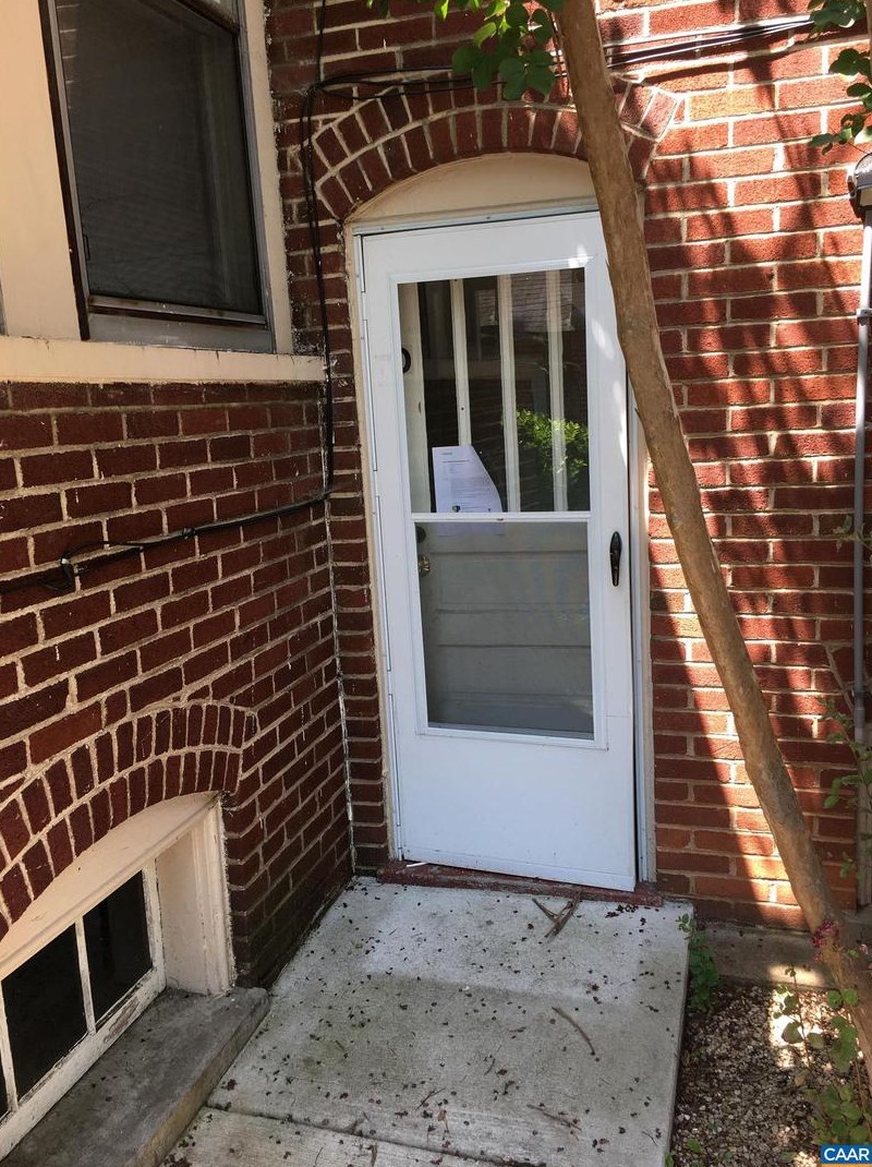 1407 Grady Ave Apt D, Charlottesville, VA
