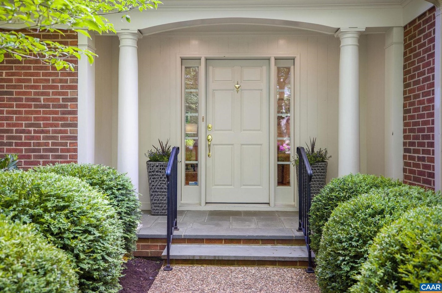 1534 Kinross Ln, Keswick, VA 22947-9111