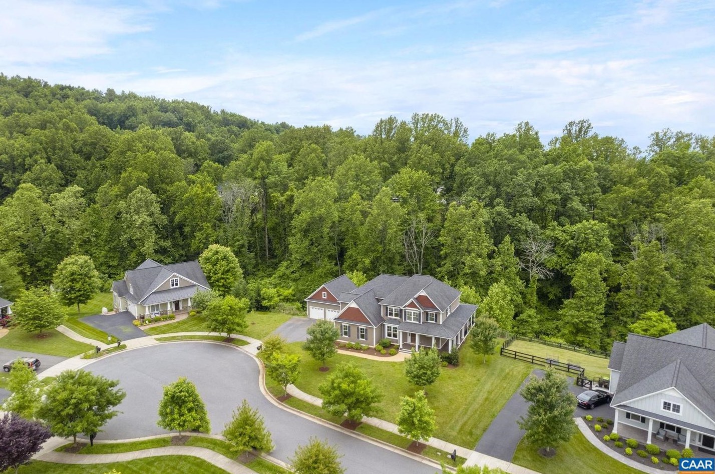 2134 Aspen Dr, Charlottesville, VA 22911