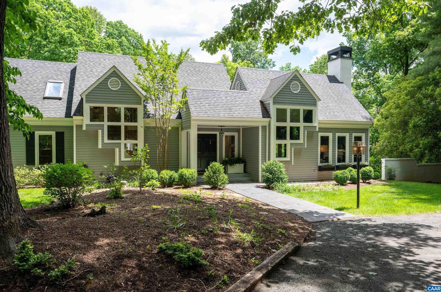 275 Spring Ln, Charlottesville, VA 22903