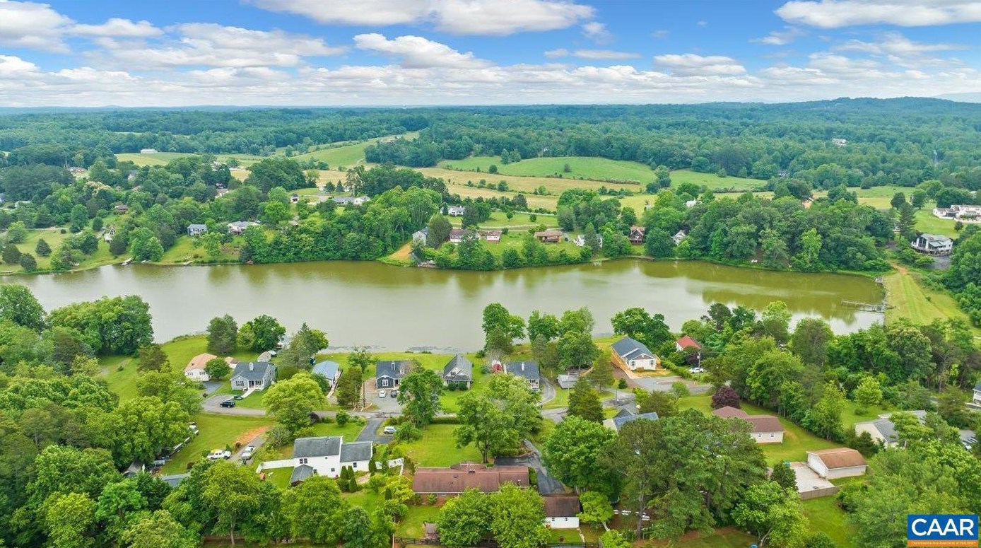 752 Westwood Rd, Stanardsville, VA 22973