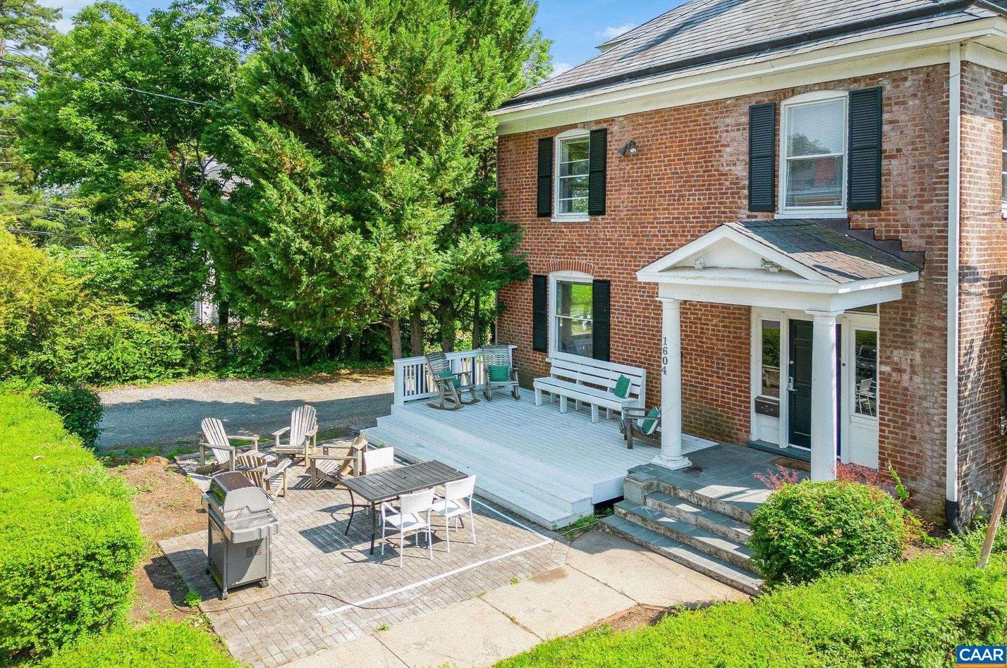 1604 Grady Ave, Charlottesville, VA 22903-1922