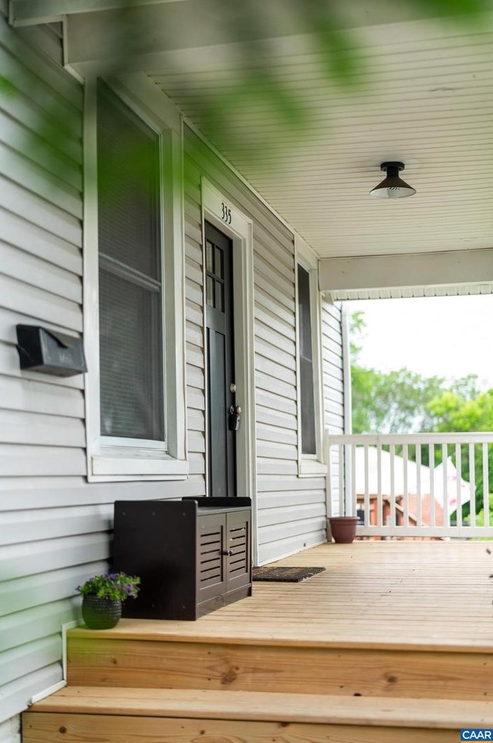 335 Marr St, Staunton, VA 24401