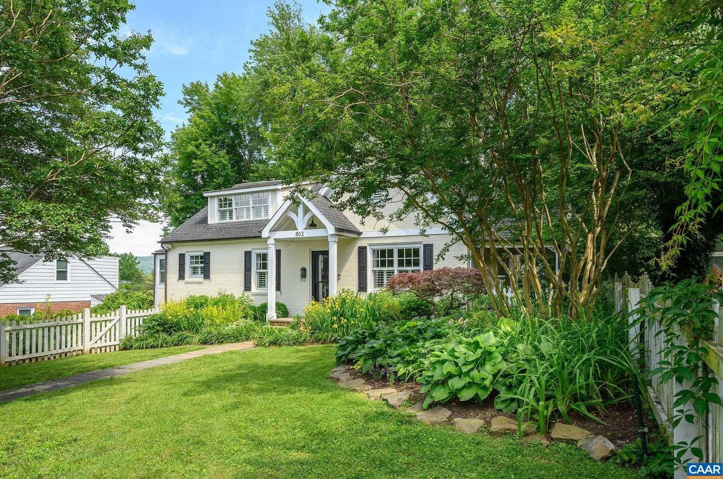 802 Park St, Charlottesville, VA 22902