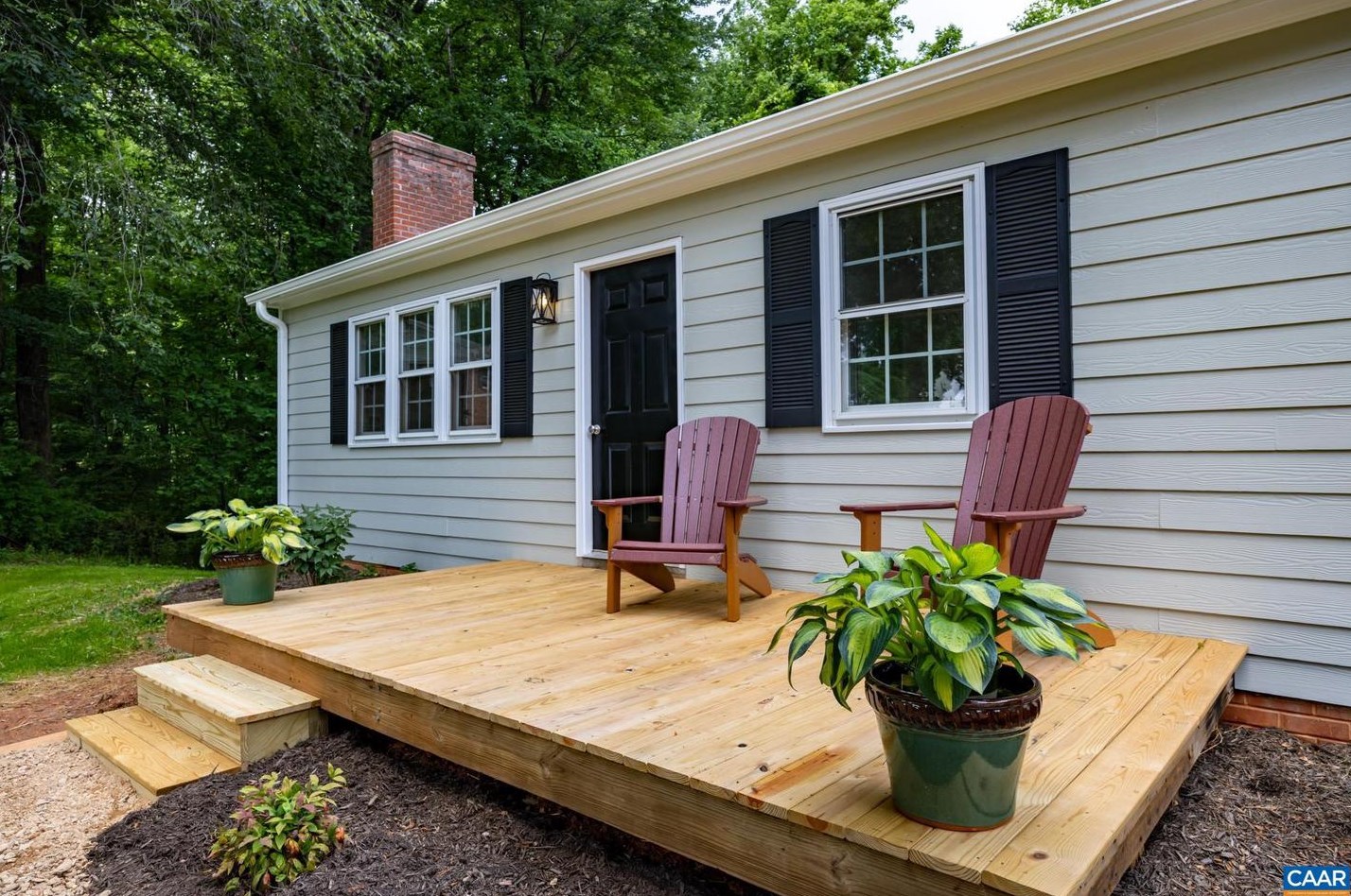 603 Locust Ln, Ruckersville, VA 22968