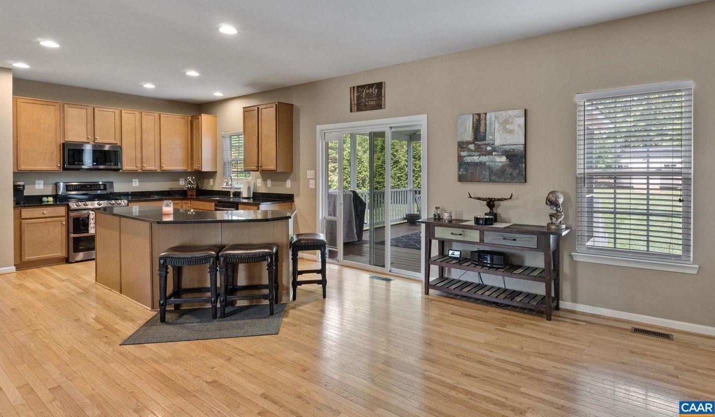 677 Justin Drive, Bybee, VA 22963