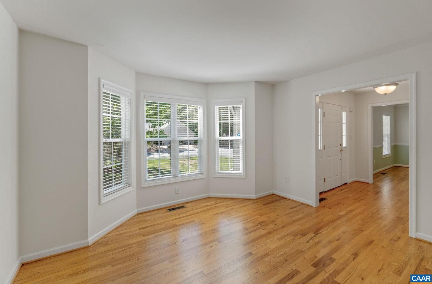 34 Marwood Dr, Bybee VA  22963-2814 exterior