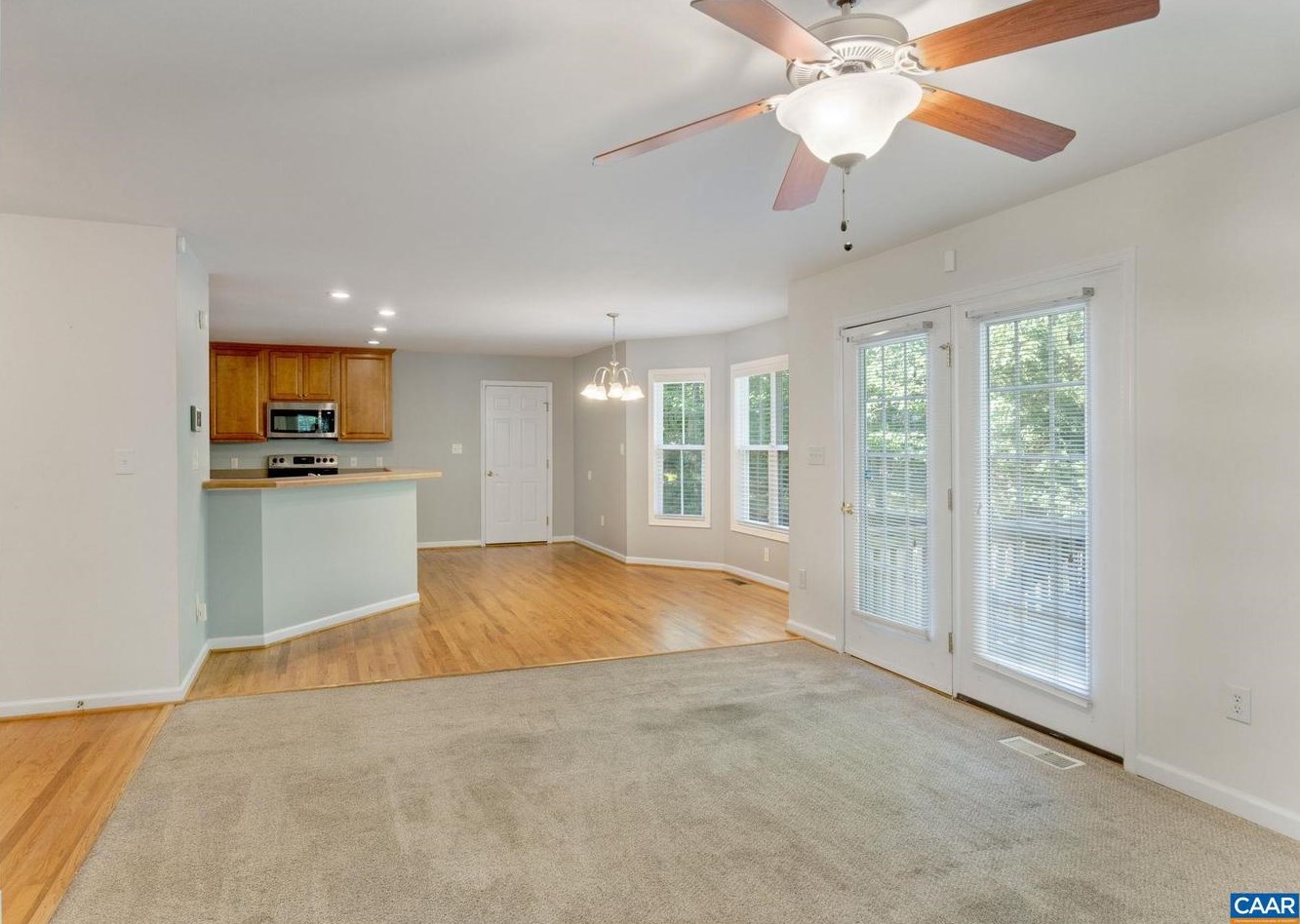 34 Marwood Dr, Bybee VA  22963-2814 exterior
