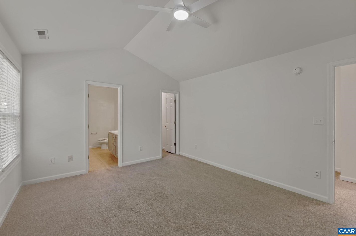 34 Marwood Dr, Bybee VA  22963-2814 exterior