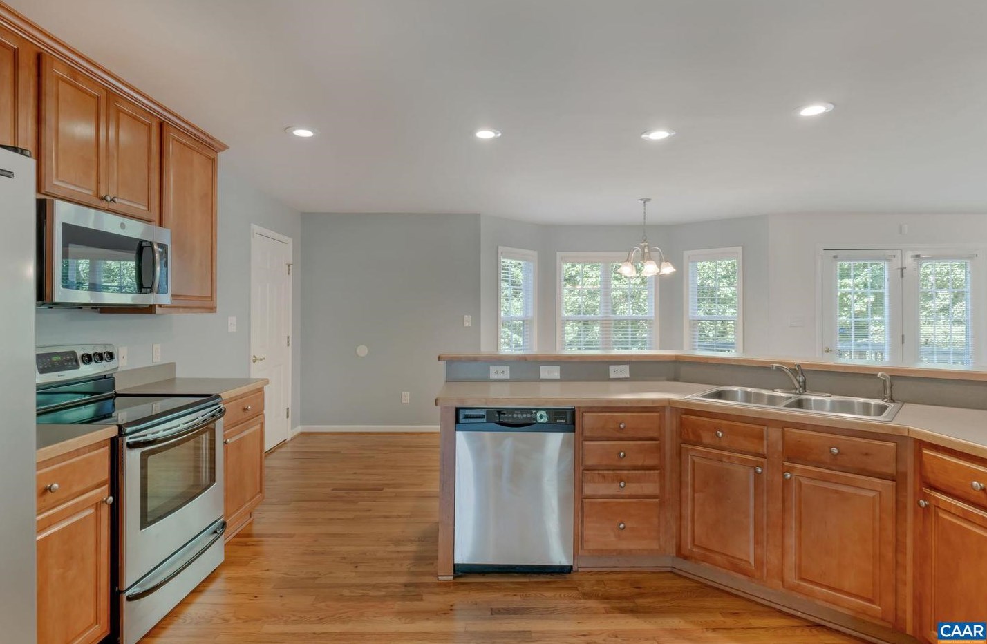 34 Marwood Dr, Bybee VA  22963-2814 exterior