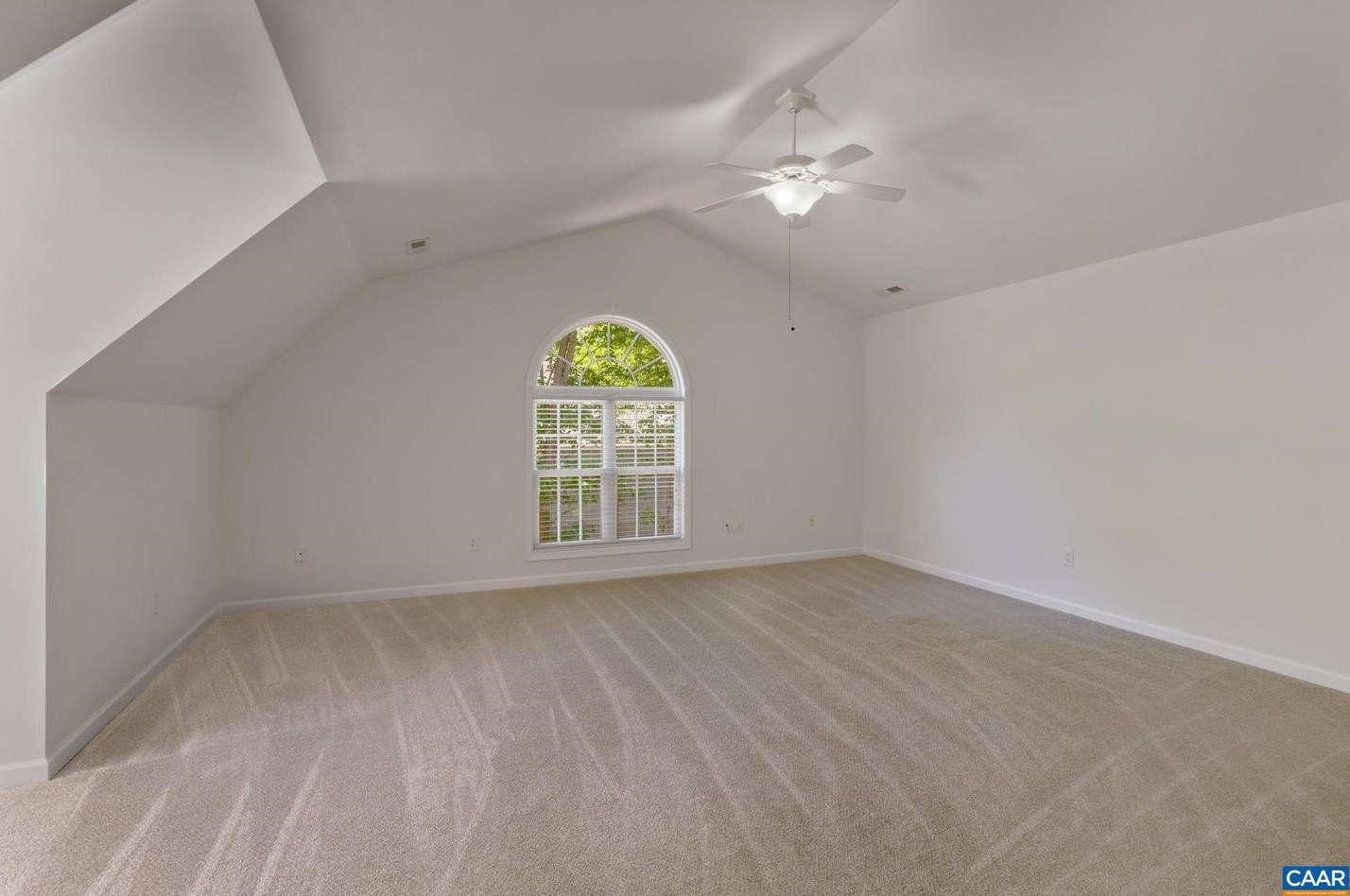 34 Marwood Dr, Bybee VA  22963-2814 exterior
