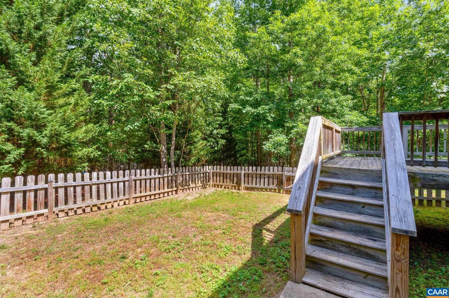 34 Marwood Dr, Bybee VA  22963-2815 exterior