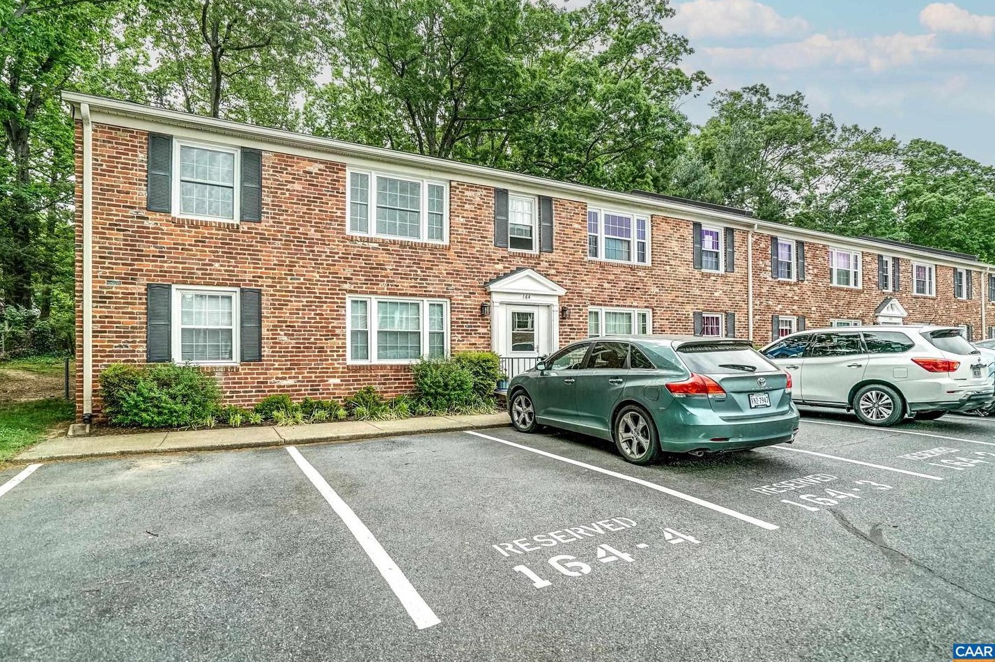 164 Hessian Hills Way #4, Charlottesville, VA 22901