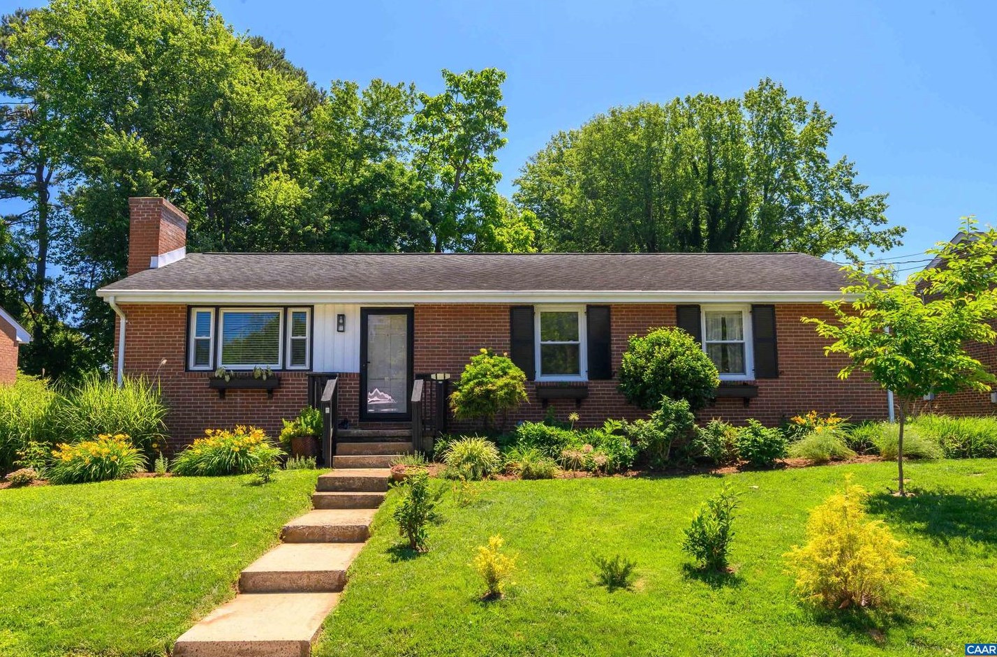 204 Camellia Dr, Charlottesville, VA 22903-4209
