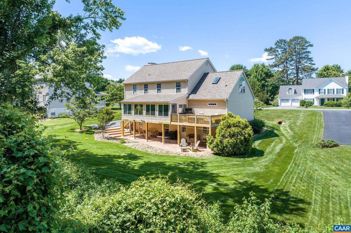 1441 Reynovia Dr, Charlottesville, VA 22902