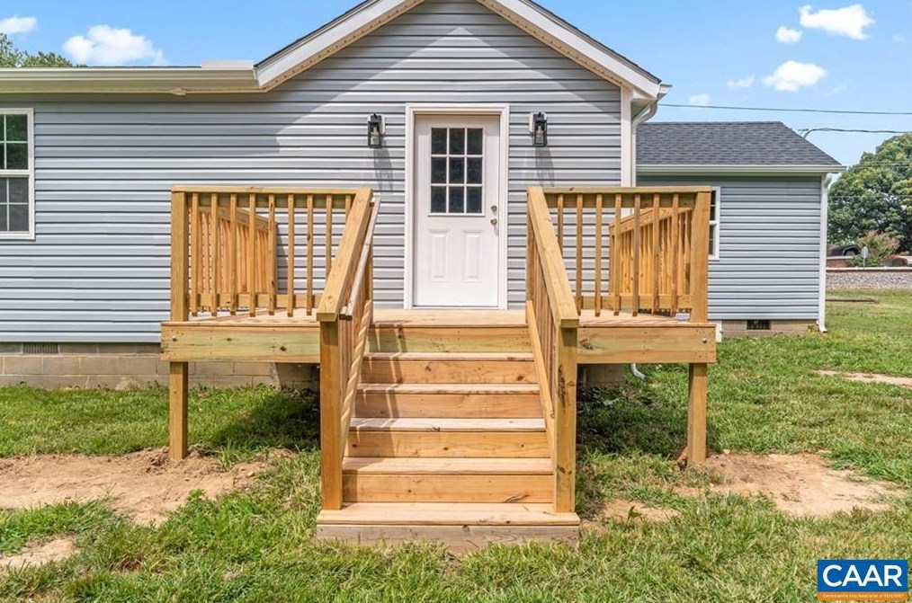 11 Sacred Heart Ave, Mineral, VA 23117
