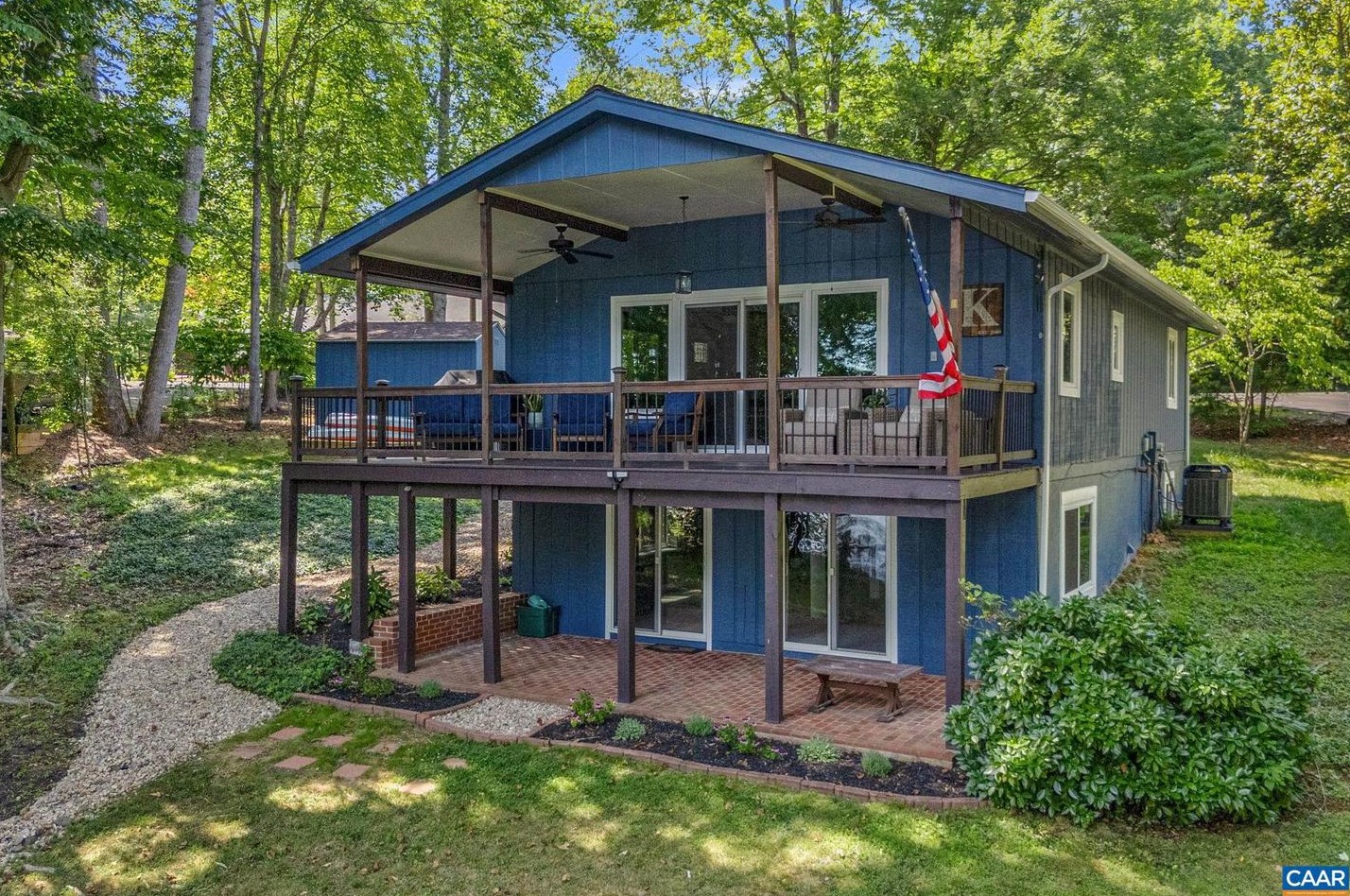 4 Pineknoll Cir, Bybee, VA 22963