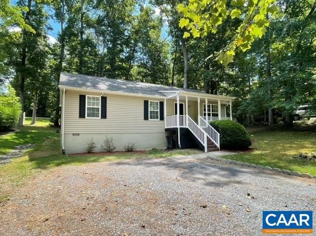 47 Jefferson Dr, Bybee, VA 22963