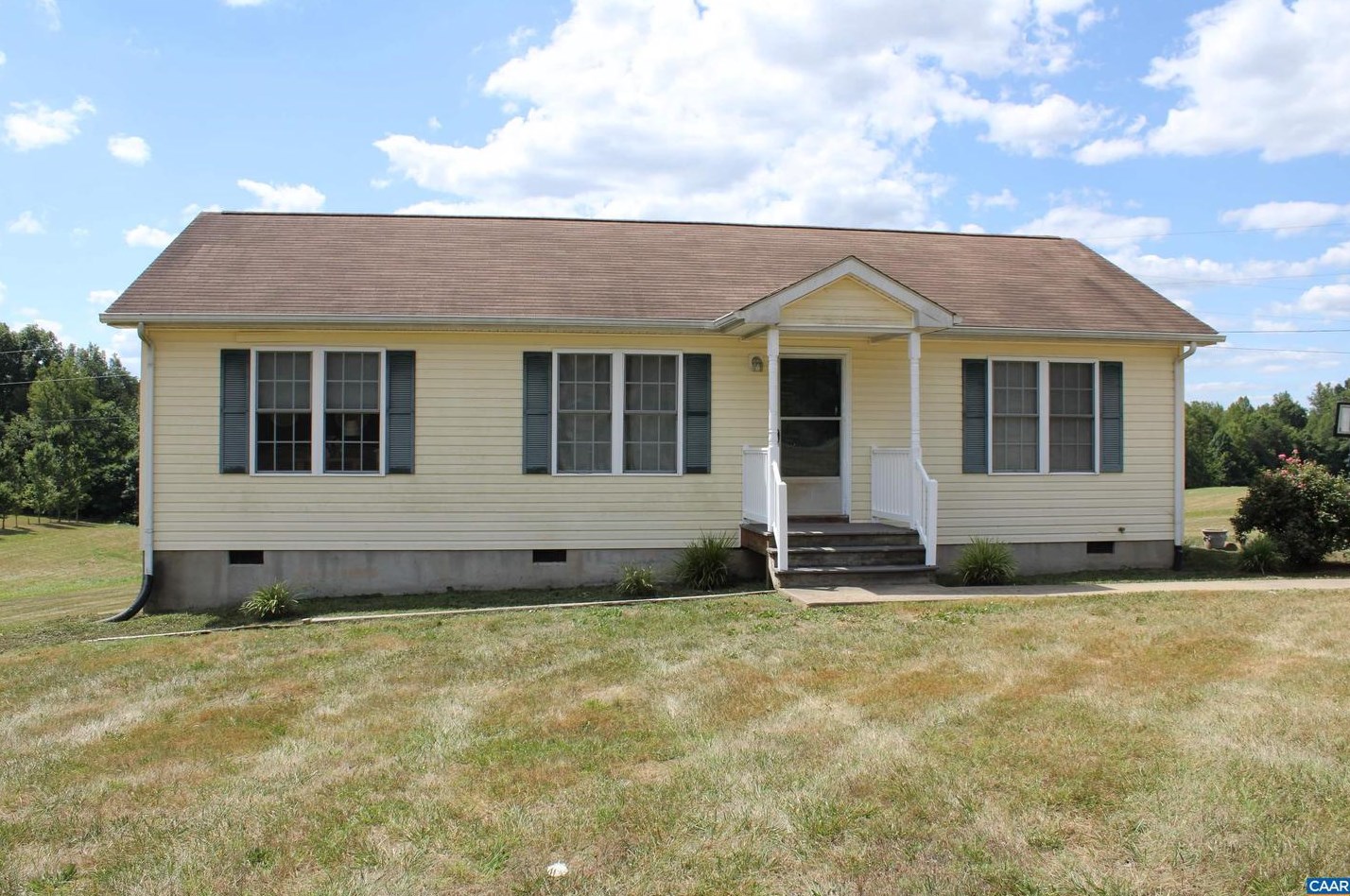 3168 Long Acre Rd, Bybee, VA 22963