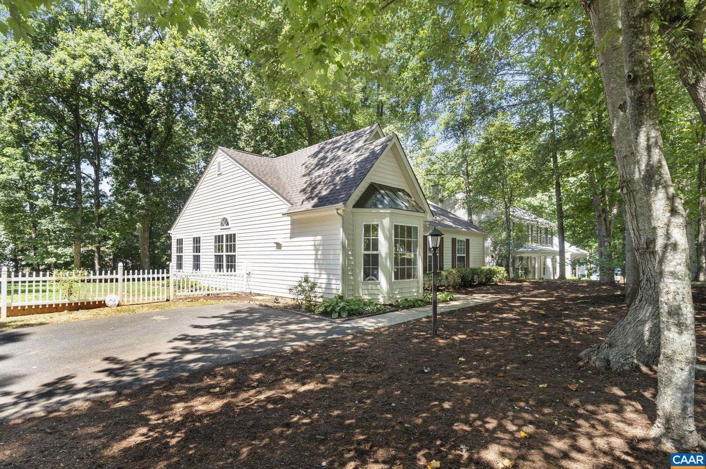 298 Northridge Rd, Stanardsville, VA 22973