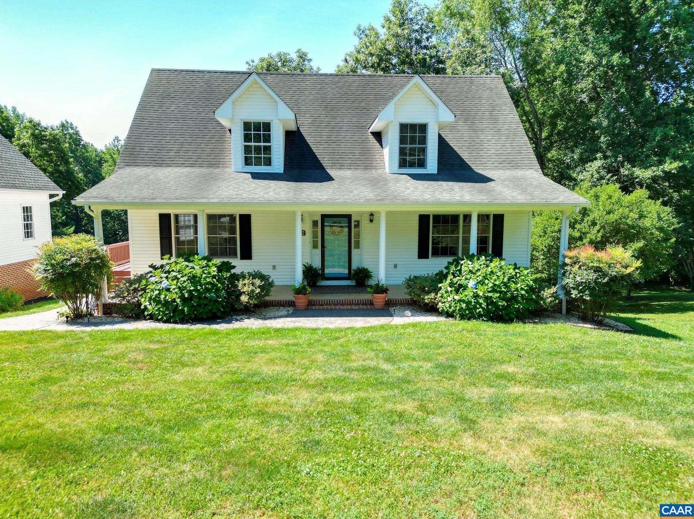 182 Country Club Dr, Stanardsville, VA 22973