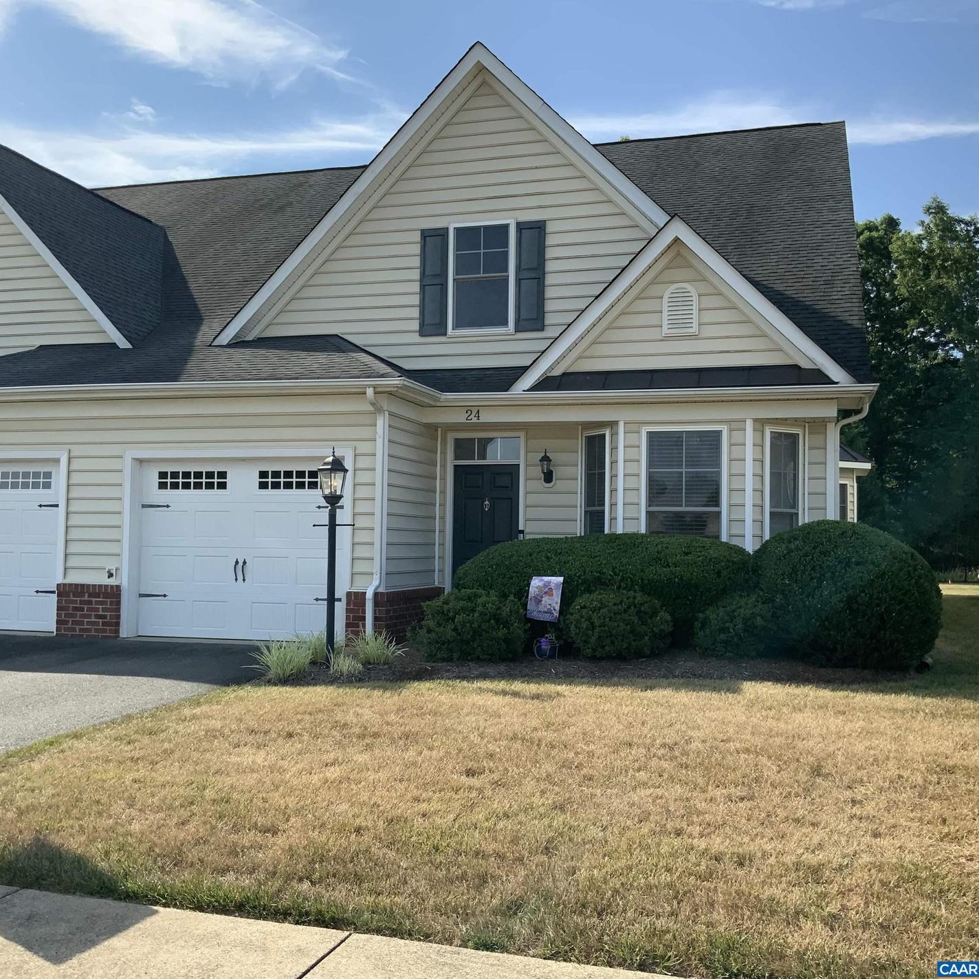 24 Spruce Dr, Bybee, VA 22963