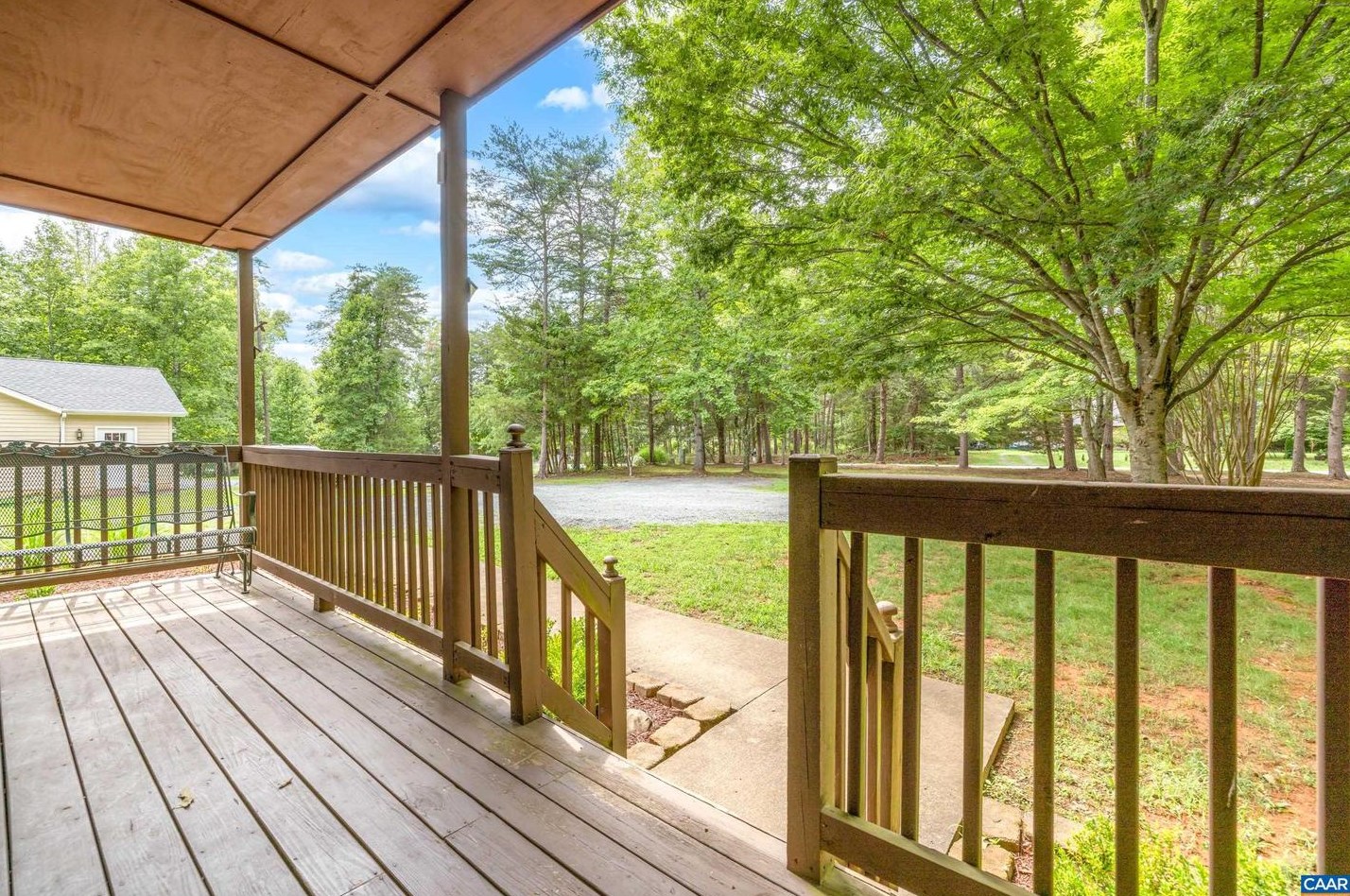 6 Bunker Blvd, Bybee, VA 22963