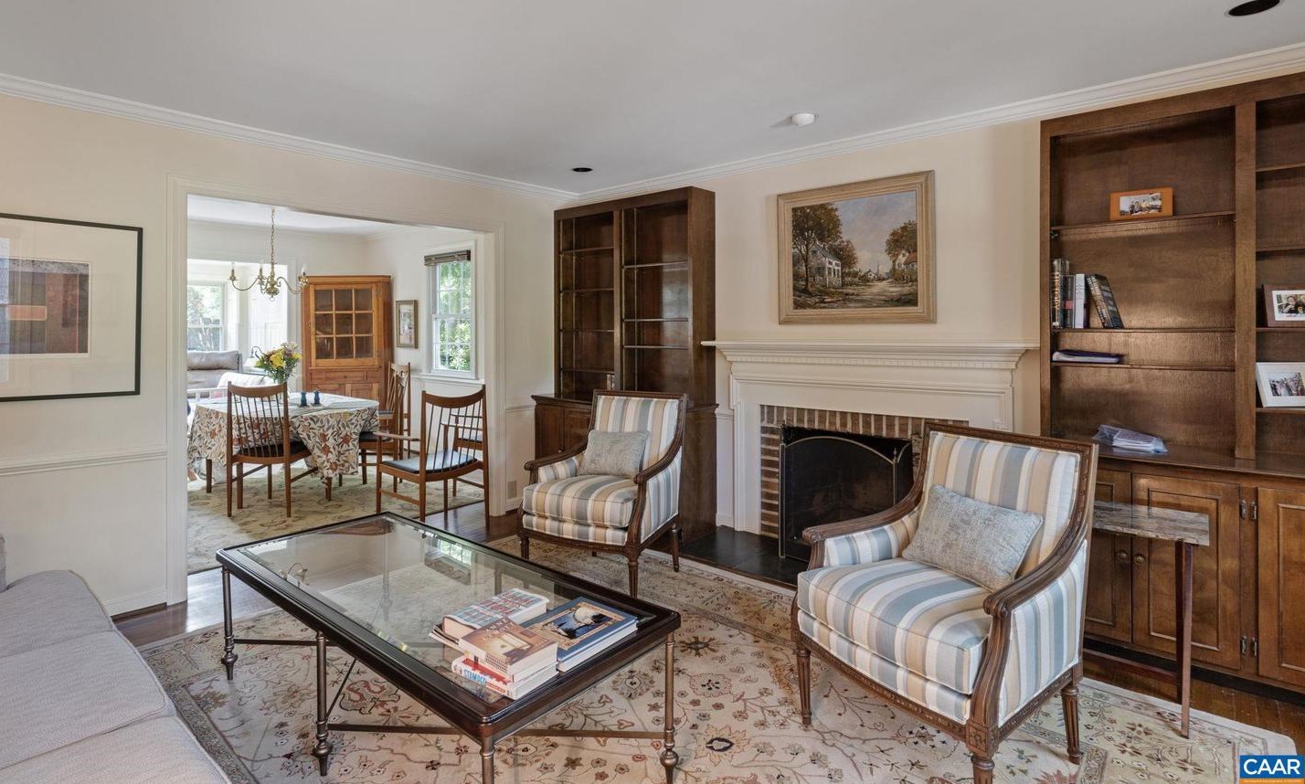 1817 University Cir, Charlottesville VA 22903-1801 exterior