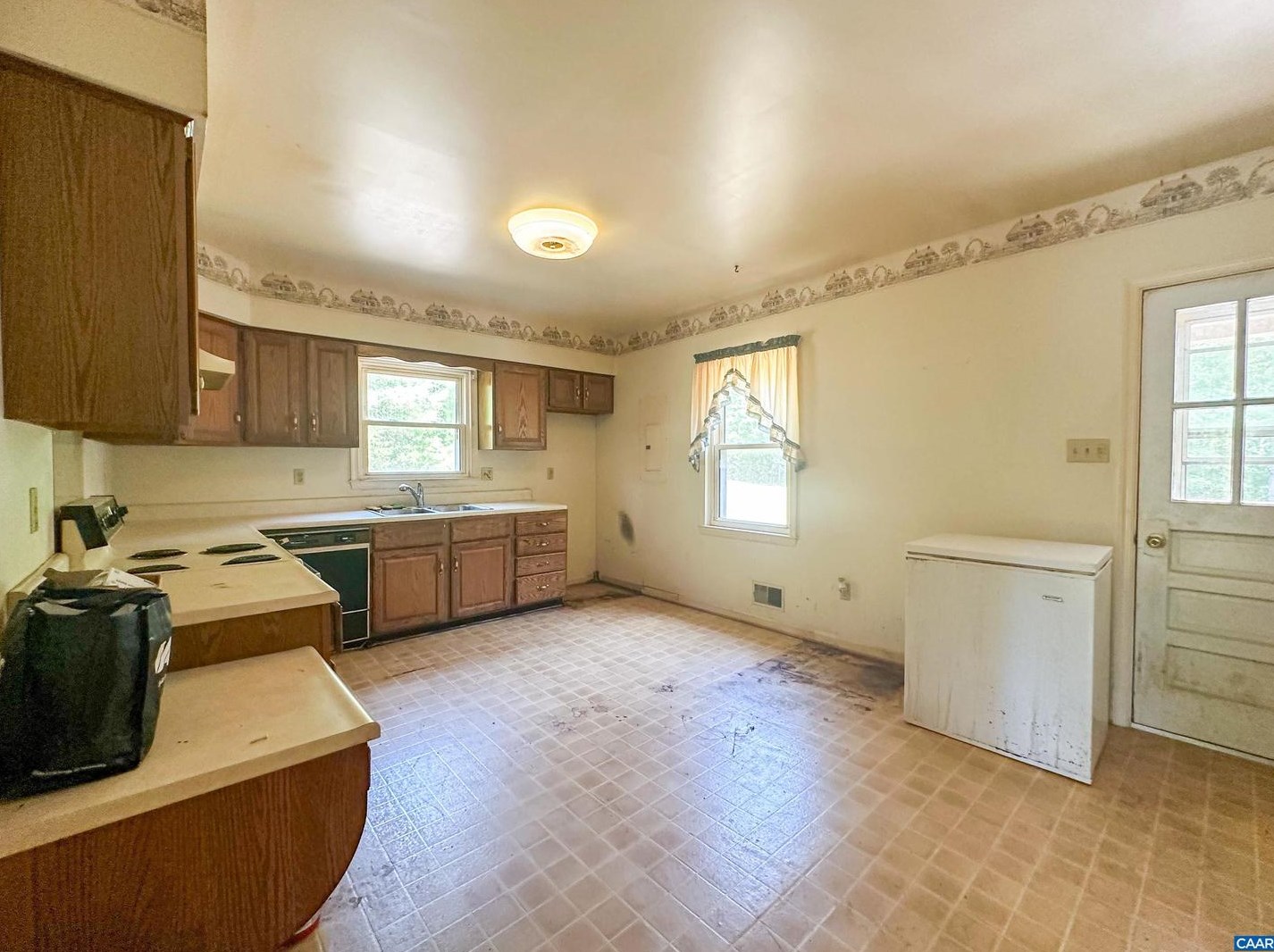 4749 Haden Martin Rd, Bybee, VA 22963