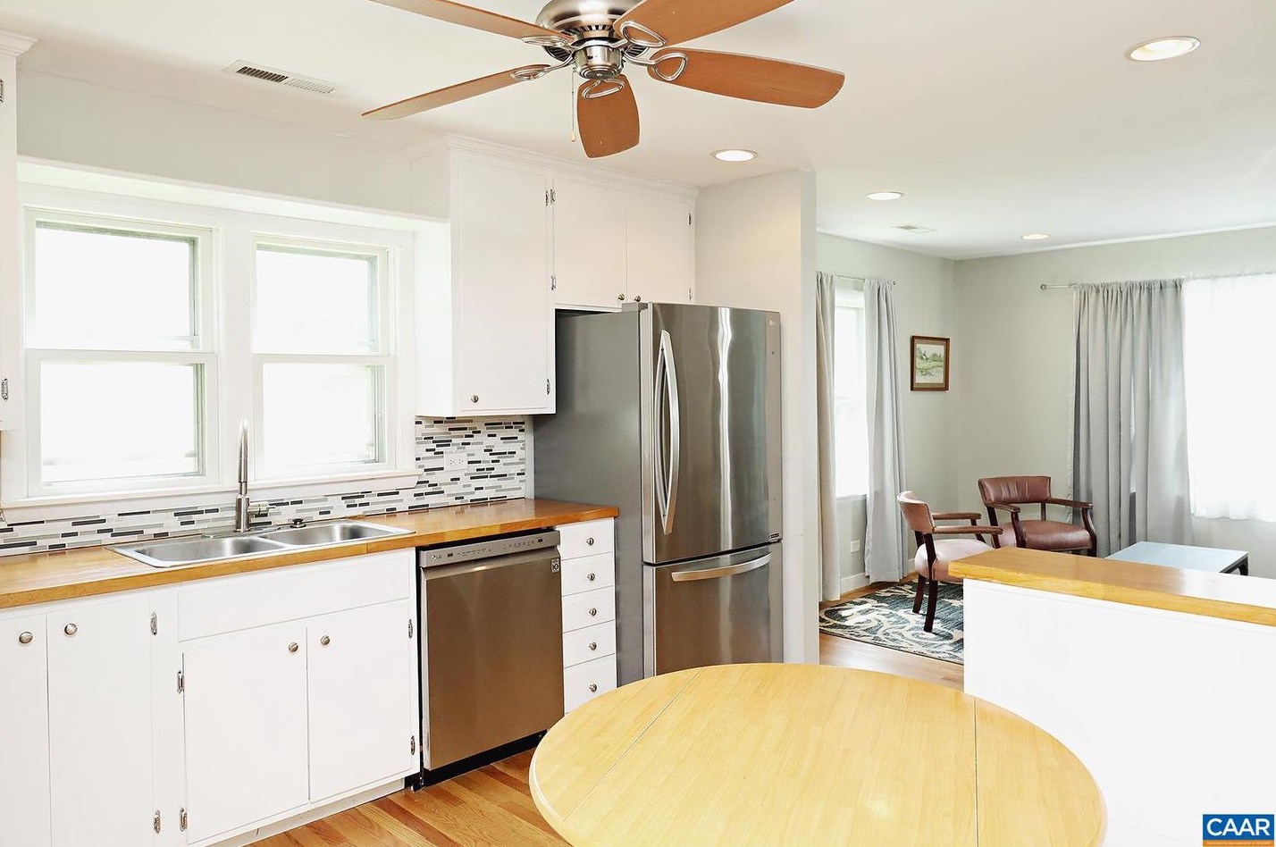 231 Stribling Ave, Charlottesville VA  22903-2942 exterior
