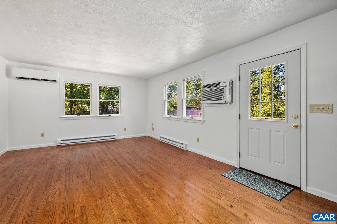 60 Sunset Cir, Stanardsville, VA 22973