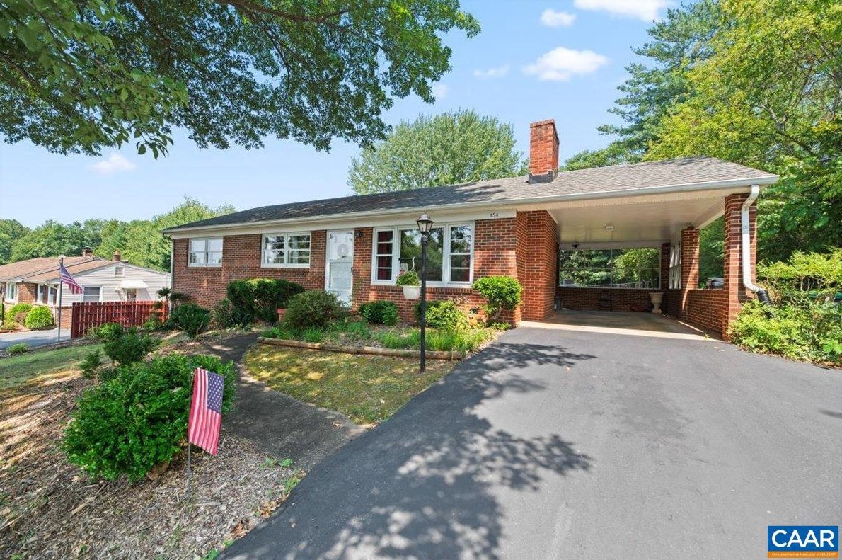 154 Maple Ln, Falconerville, VA 24521