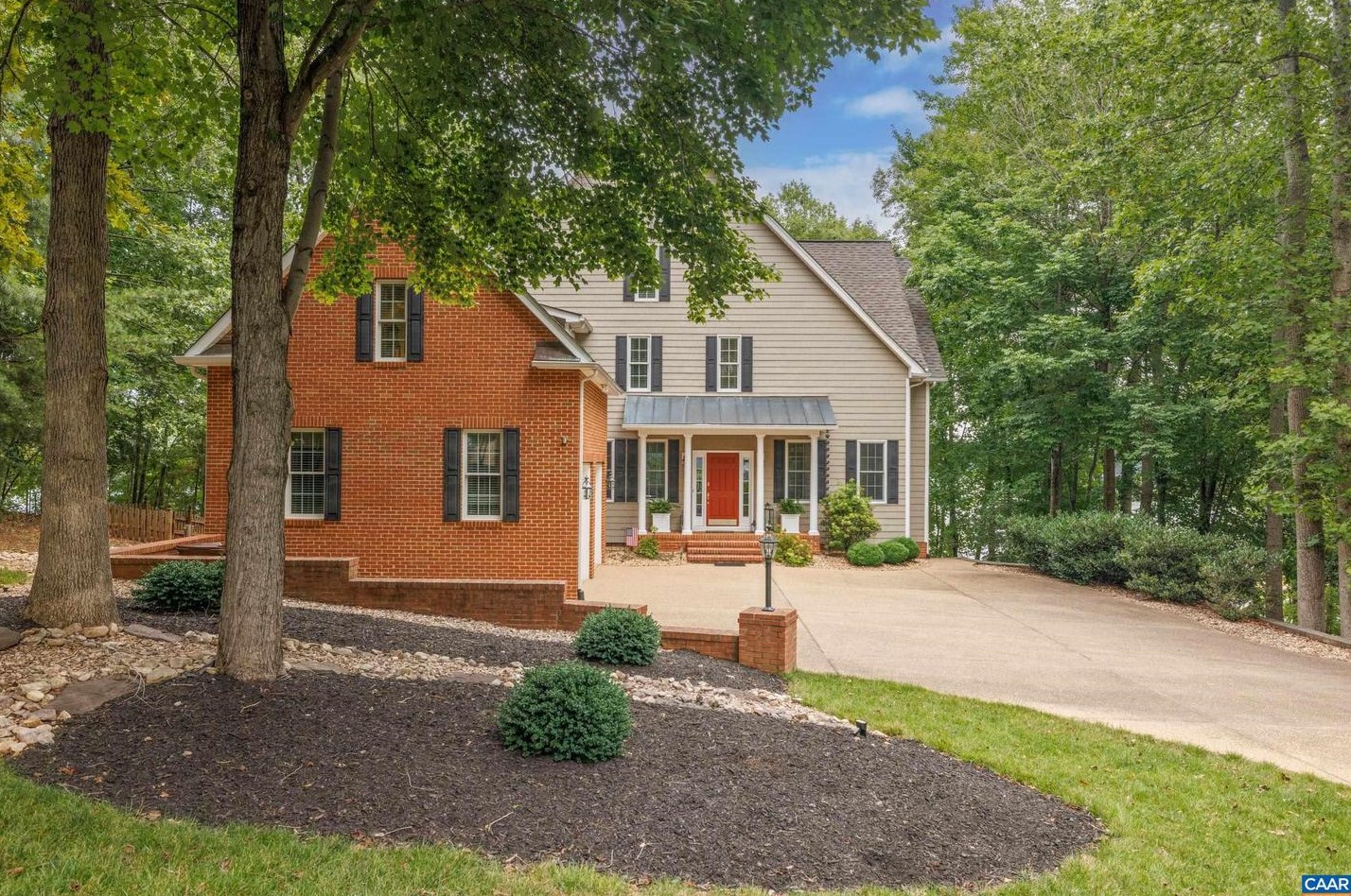 12 Landslide Ct, Bybee, VA 22963