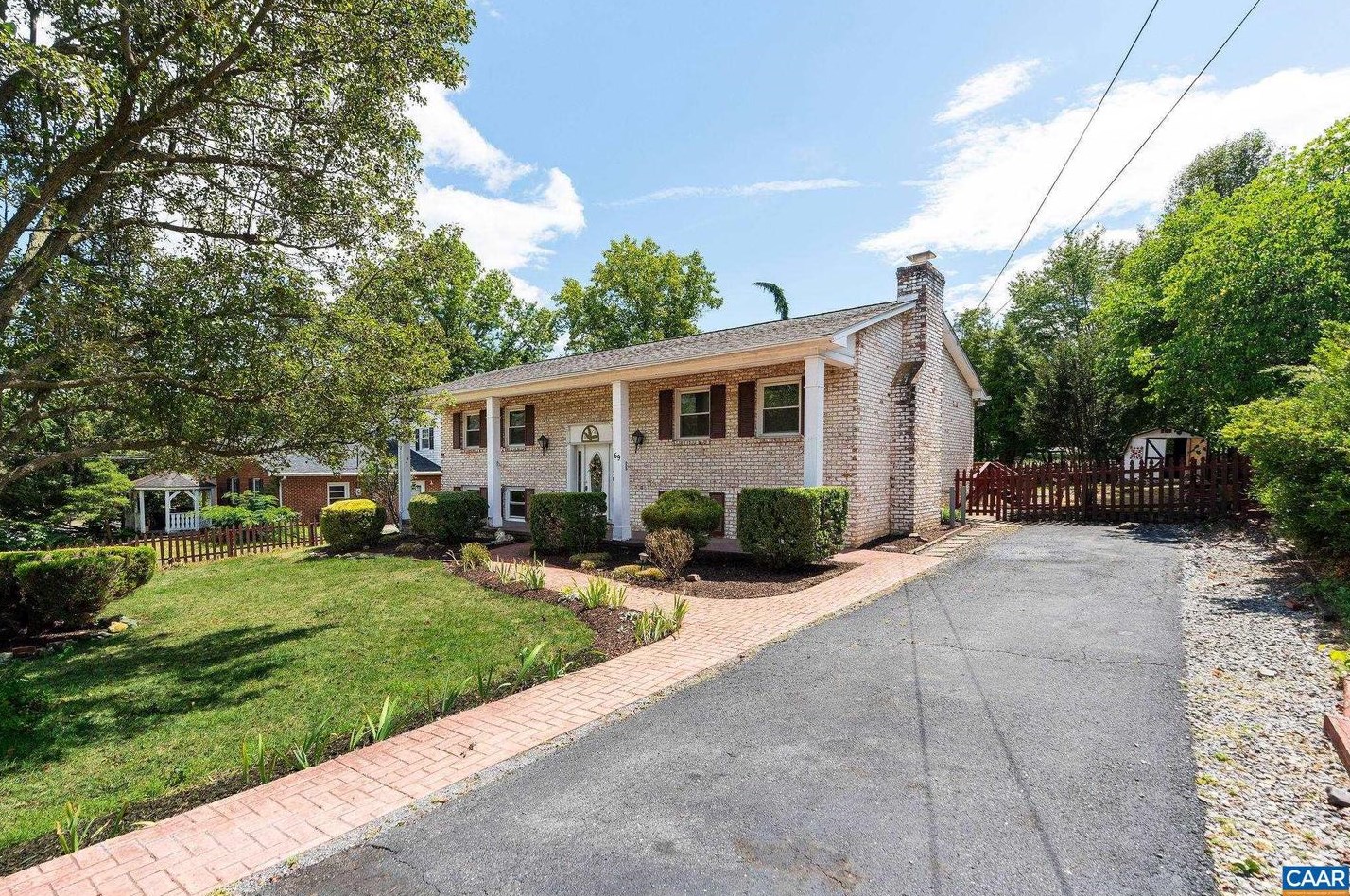 69 Laurel St, Harrisonburg, VA 22801