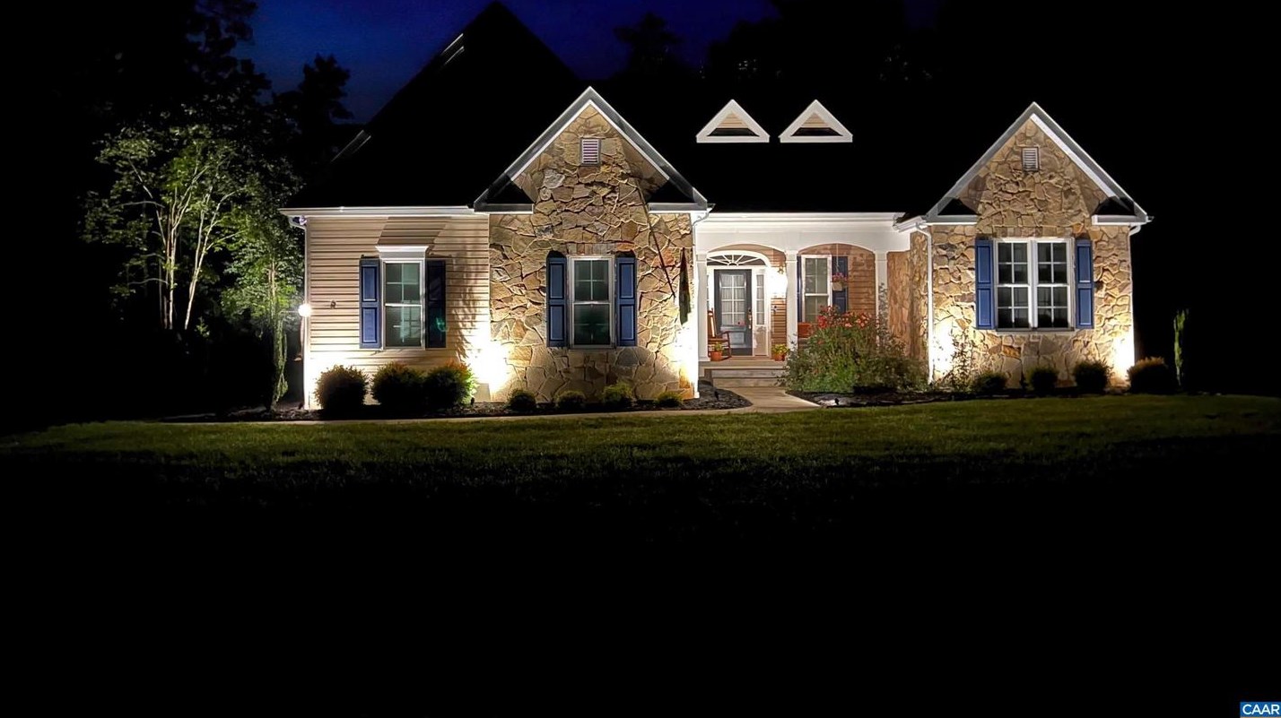 6 Englewood Dr, Bybee, VA 22963