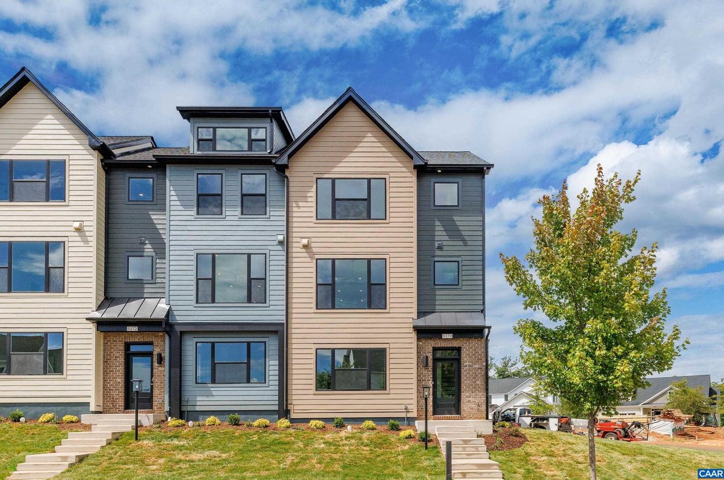 5170 Golf Dr, Crozet, VA 22932
