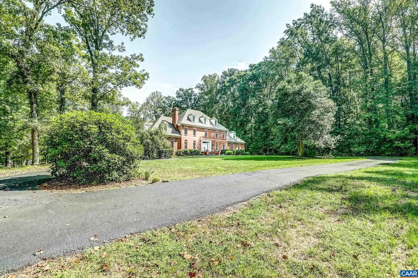 2364 Huguenot Trail, Powhatan, VA 23139